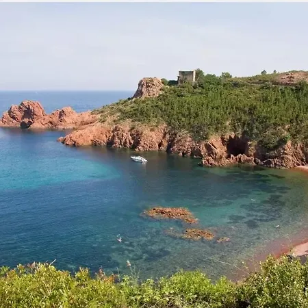 Bel T2 Dans A Saint-raphael Valescure A 10 Minutes De La Apartment